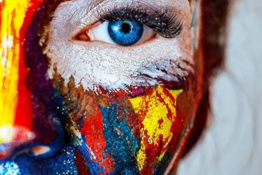 a strong woman quote makeup