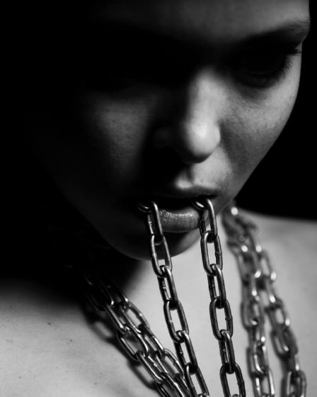 amazing women quotes model 1