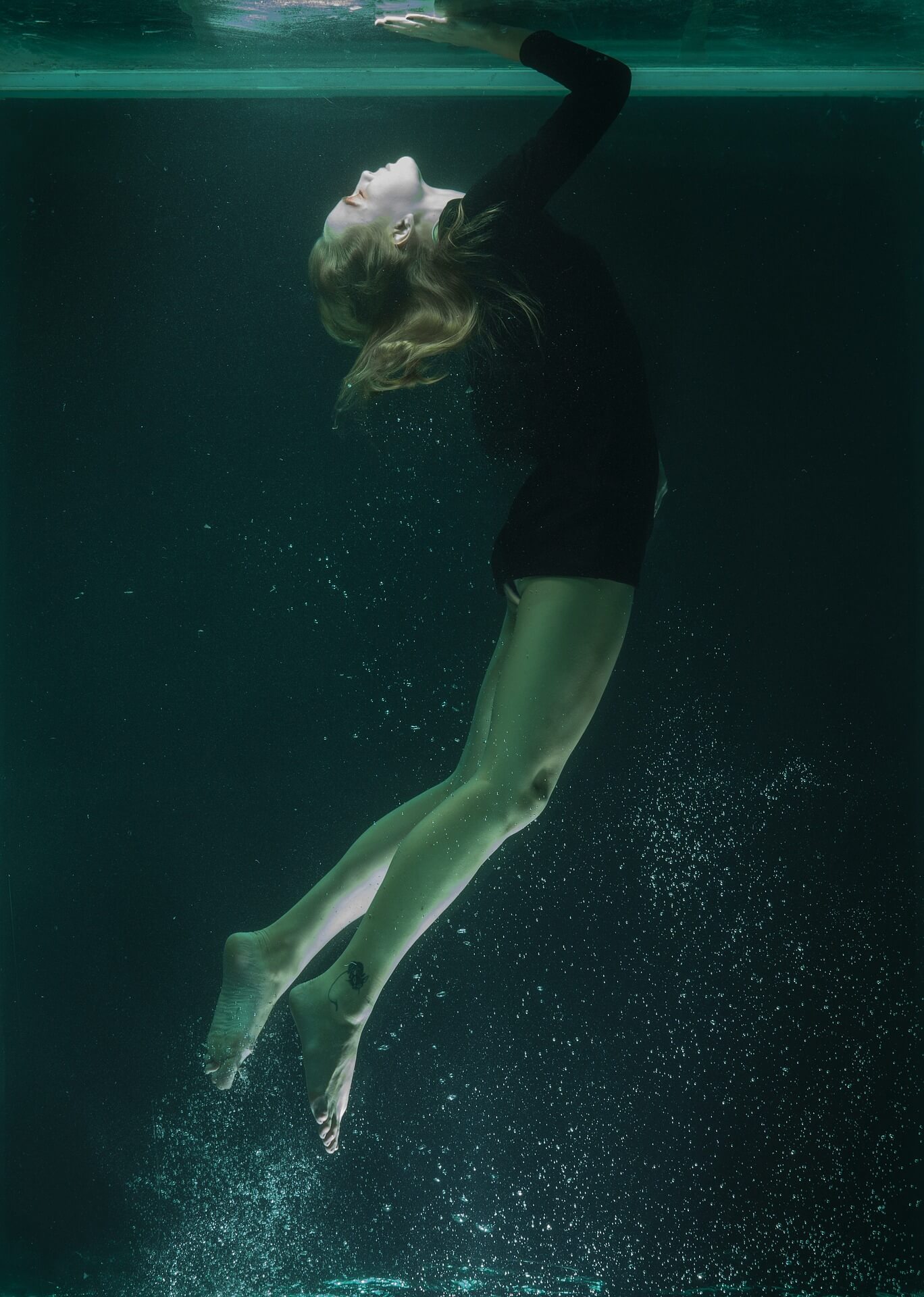 best quotes female underwater